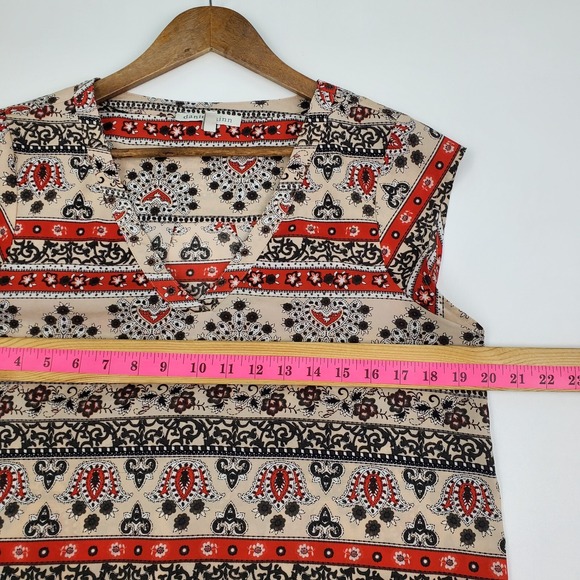 Boho Paisley V-Neck Blouse Womens M Red Black Beige Cap Sleeve Lightweight Top - Picture 12 of 13